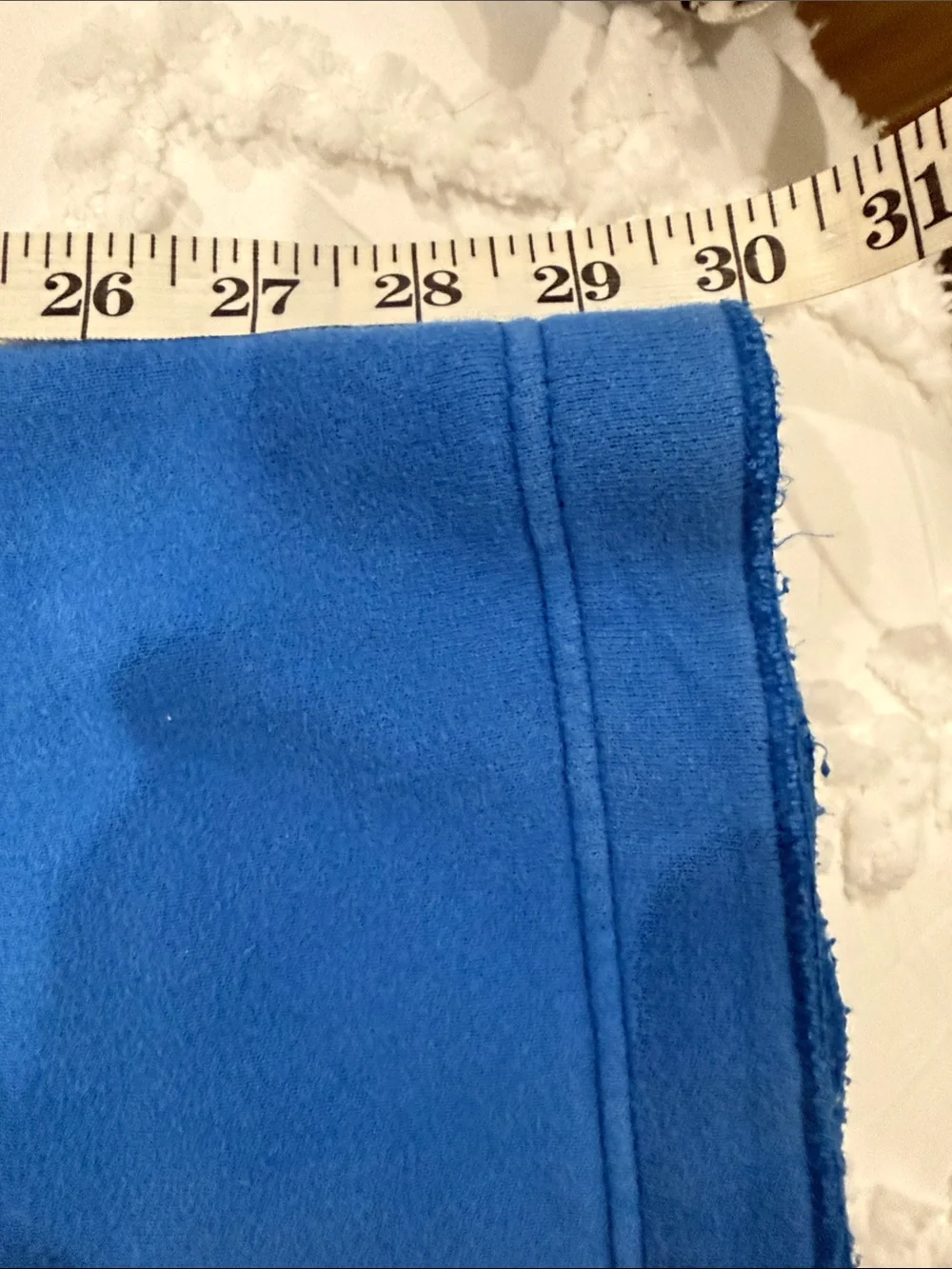 Holister draw waist fleece pants with 2 side pockets & 1 back pocket; blue